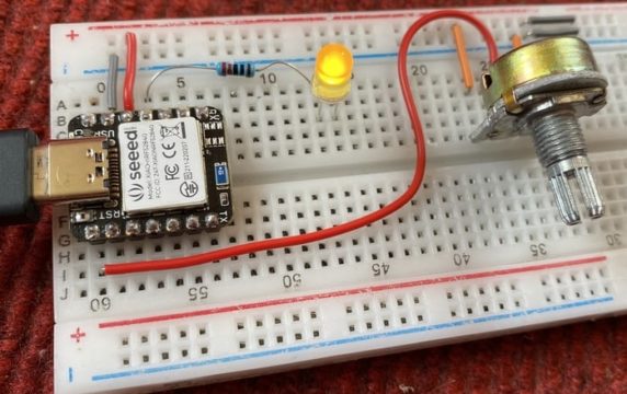 Seeed XIAO nRF52840 ADC