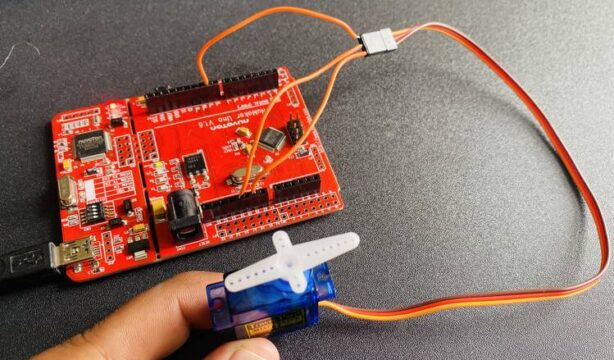 NuMaker UNO Servo Motor PWM