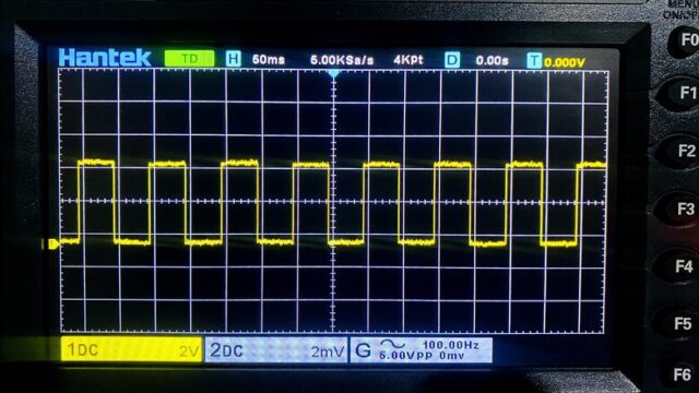 12-Bit DAC Arduino R4 Minima Square Wave