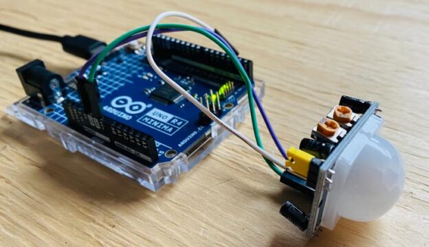 Interfacing HC-SR501 PIR Motion Sensor with Arduino